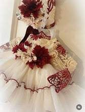 AGE 4 DRESS AND KNICKERS IN STOCK