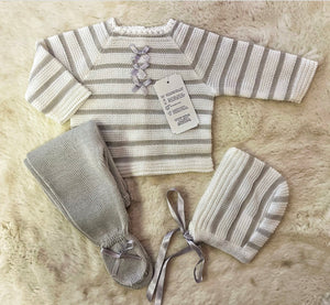 Gavidia grey knit set